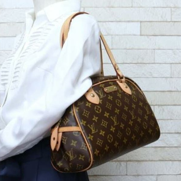 Louis Vuitton Handbags - 💎✨AUTHENTIC ✨💎LOUIS VUITTON Shoulder Bag